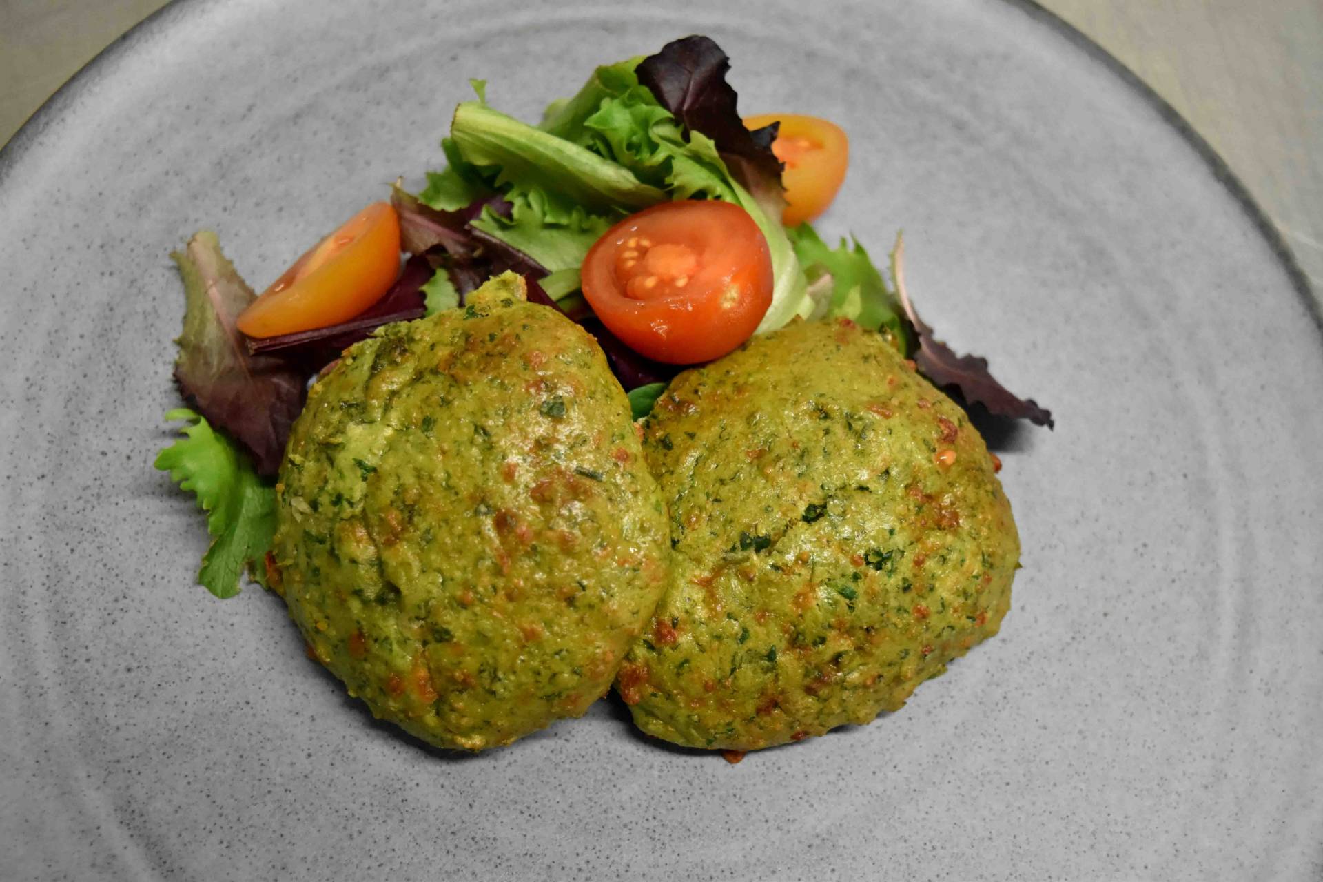 SV 128 - SPINACH & PARMESAN CAKES