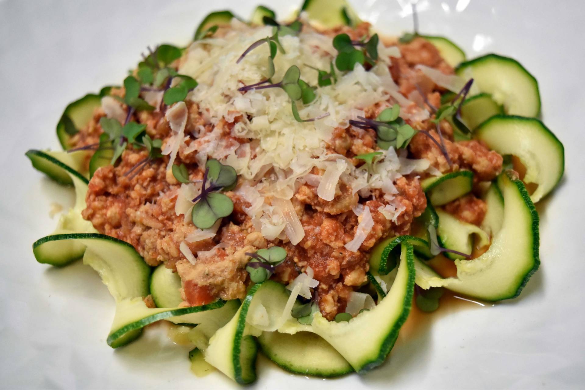 MM 164 - CHICKEN BOLOGNESE w/ Zoodles