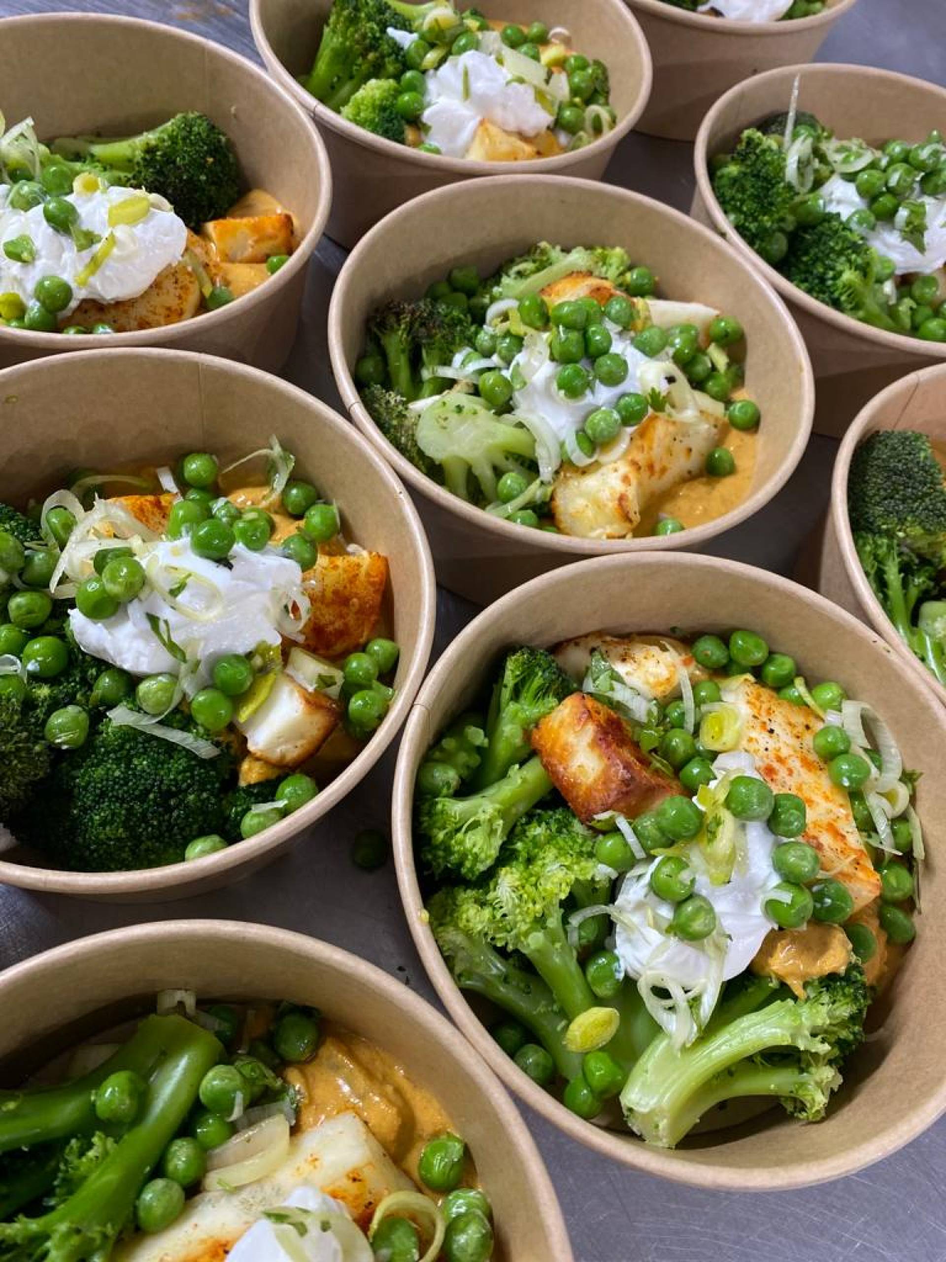 MV 272 - THAI RED HALLOUMI CURRY w/ Broccoli
