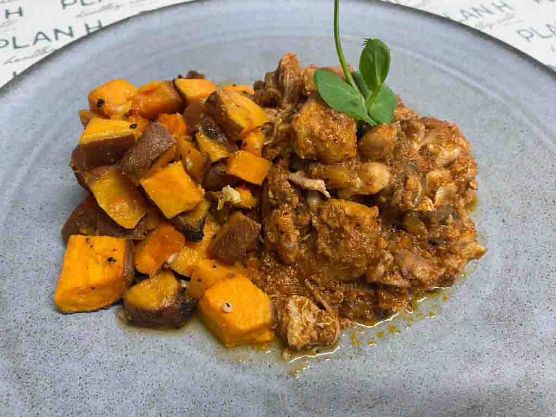 MM 37 - CHICKEN CACCIATORE w/ Sweet Potato